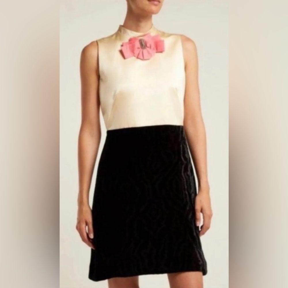 Gucci BlackDevore Velvet Cream Silk with pink Bow